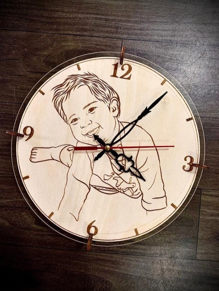 WOODEN WALL CLOCK