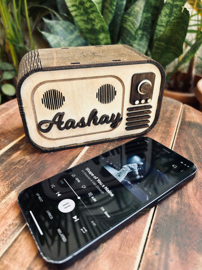 Echowood Retro Speaker with Name