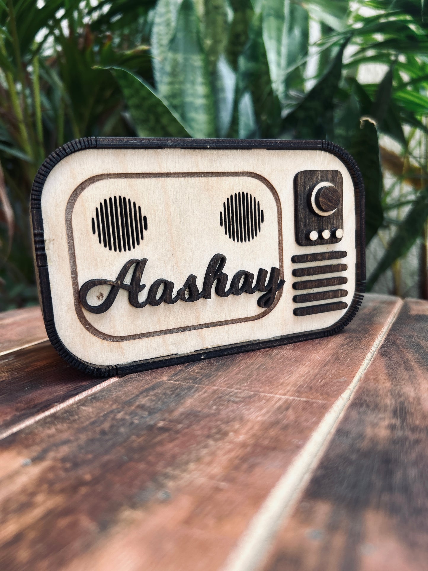 Echowood Retro Speaker with Name