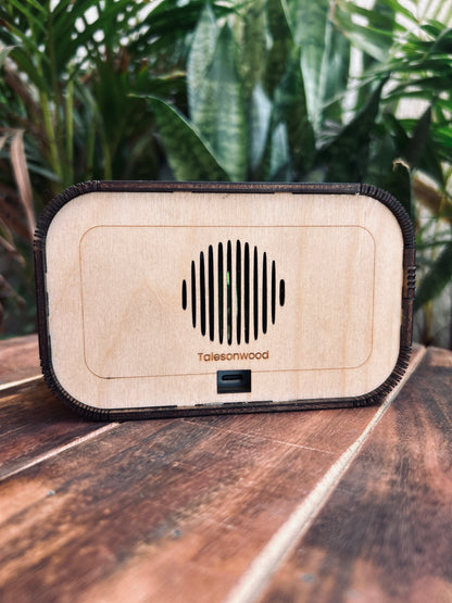 Echowood Retro Speaker with Name